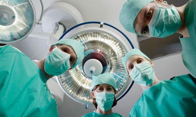 Pratiche sadomaso in corsia, due medici indagati