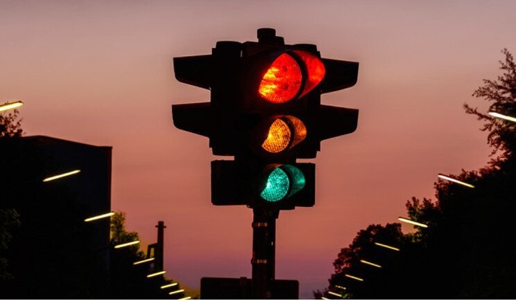 In arrivo il semaforo che combatte lo smog
