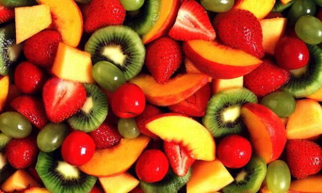 Mangiare frutta riduce il rischio di ictus e infarto