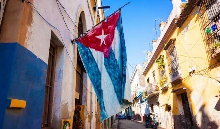 Cuba, eliminata la trasmissione del virus Hiv da madre a figlio