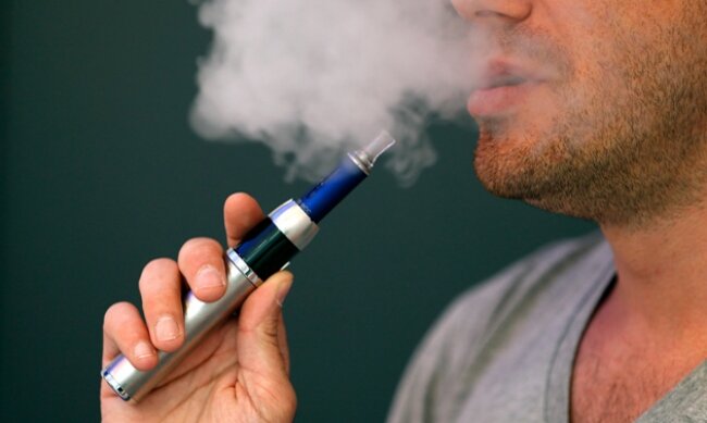 In arrivo una e-cig che aggira i divieti nei locali pubblici