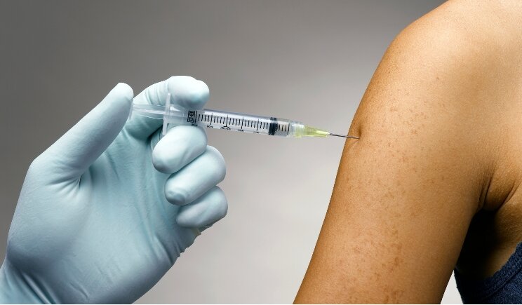 Ragazzo di 23 anni colpito da Meningite C nonostante il vaccino