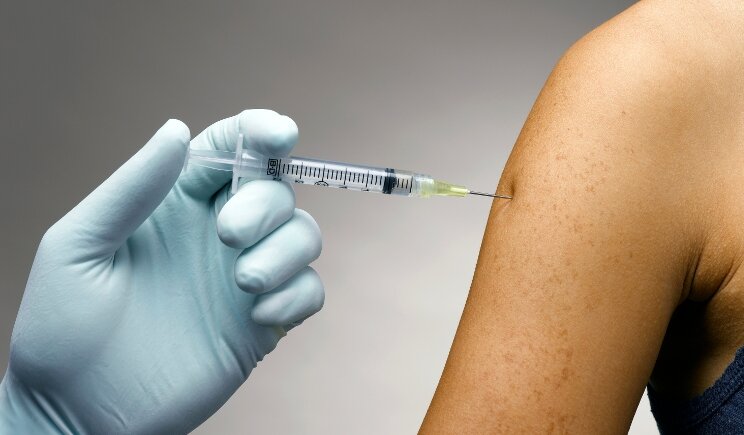 Meningite C, al via la vaccinazione di massa gratuita