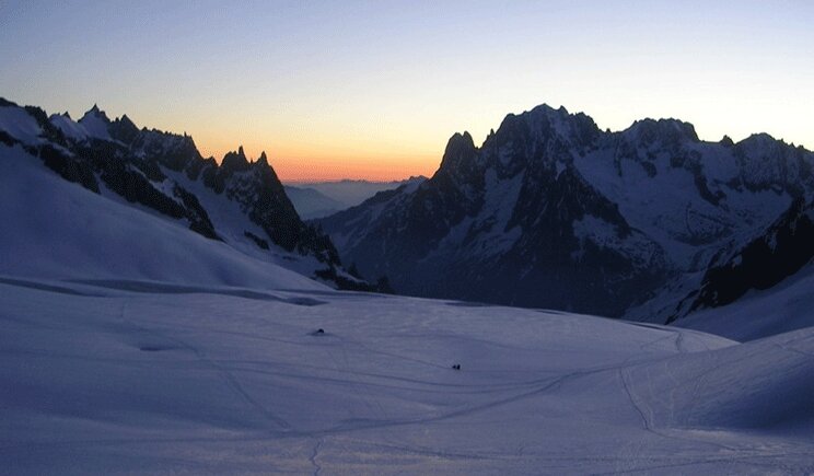 Scontro tra Italia e Francia sui confini del Monte Bianco