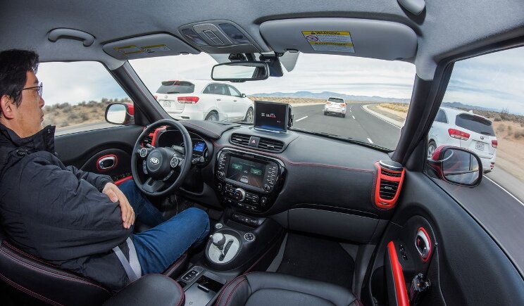 Drive Wise: Kia sperimenta l'auto a guida autonoma
