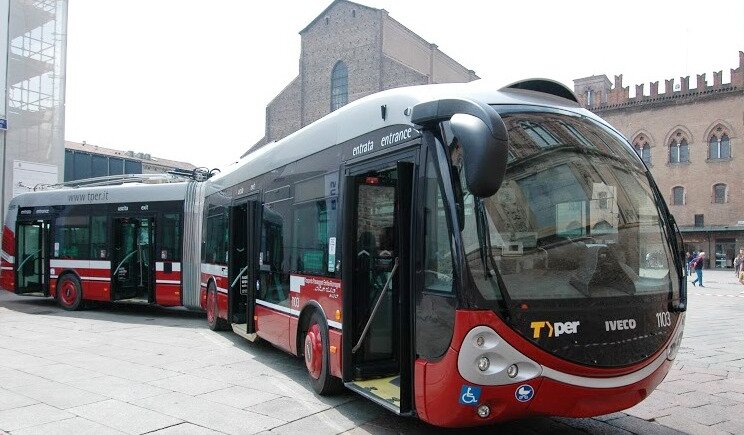 Bologna: ecco i primi tre filobus ad emissioni zero