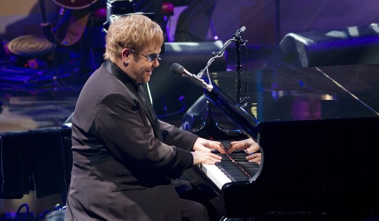 Pompei si tinge di rock con Elton John e David Gilmour